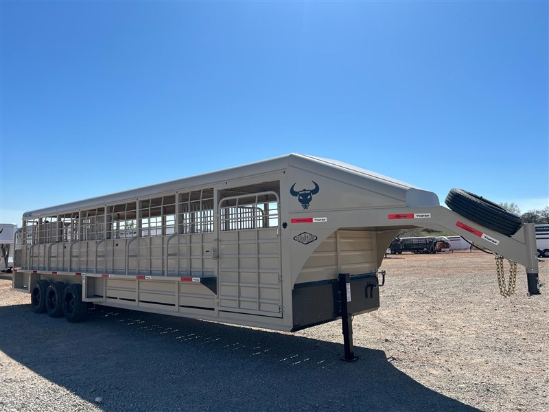 2024 Swift swift built 32' stock trailer