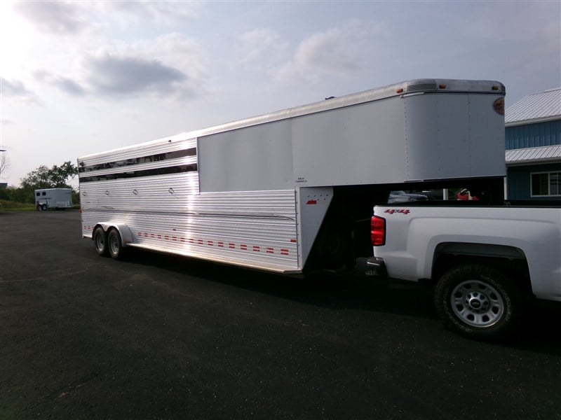 2007 Sundowner 6 horse stampede sl reduced