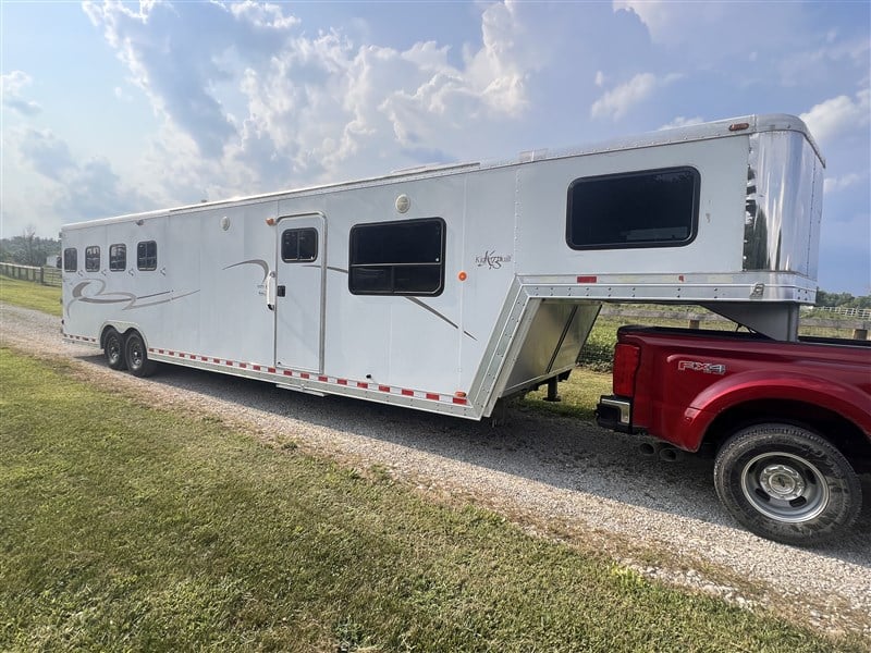 2001 Kiefer Built 14ft lq 4 horse