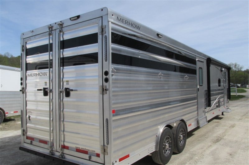 2024 Merhow sale $97,900!! 8012 rk-9s, stock, midtack,slideout