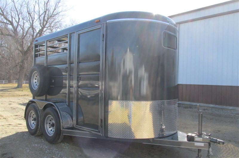 2025 Calico 2 horse slant, 7' tall w/ floor mats