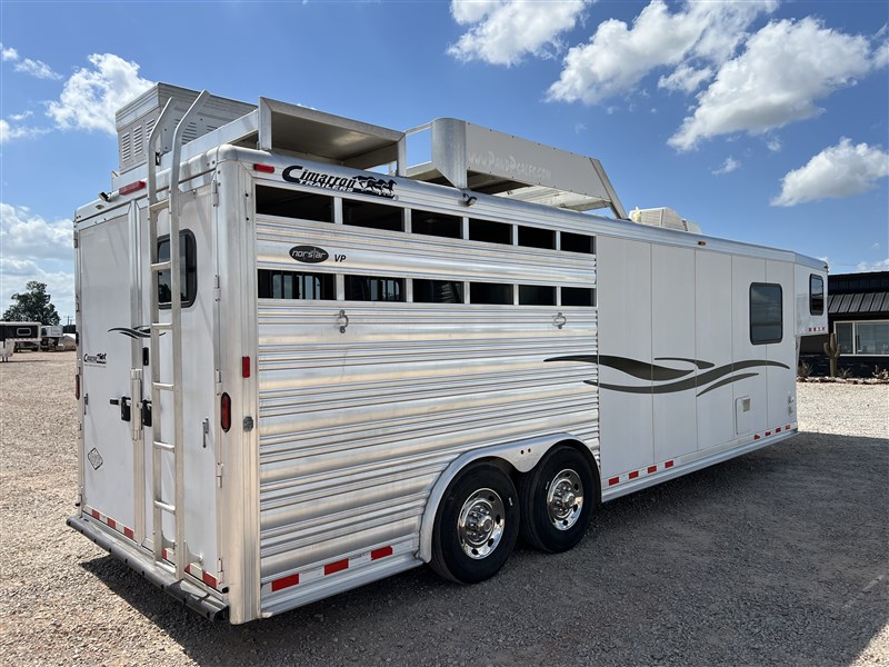 2006 Cimarron cimarron 3 horse 10' lq