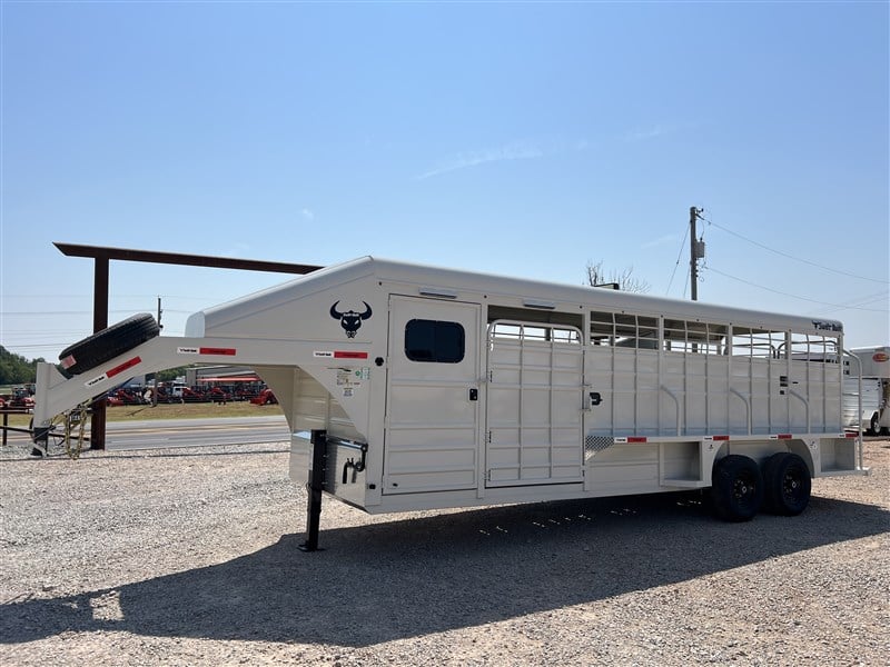 2025 Swift swift built 24' smart tack stock combo