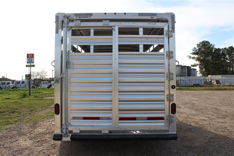 Trailer Photo 15
