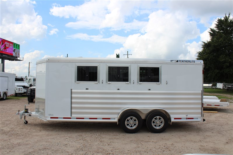 Trailer Photo 7