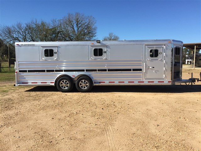 Trailer Photo 7