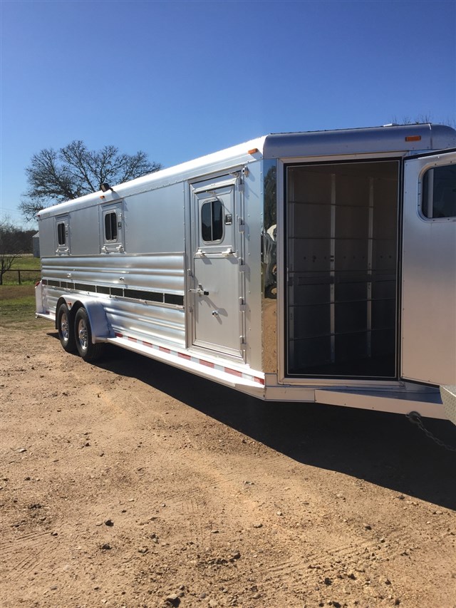 Trailer Photo 9