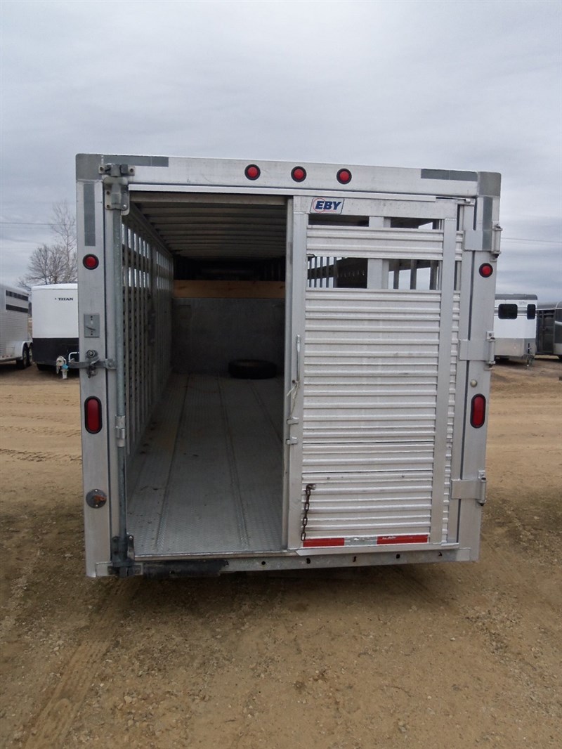 Trailer Photo 4