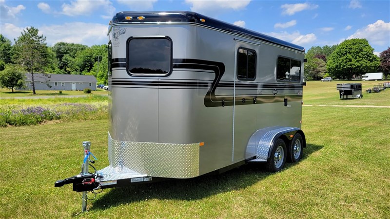 2026 Hawk $4000 added options! 2h bp dlx ldd pb $249 mo!
