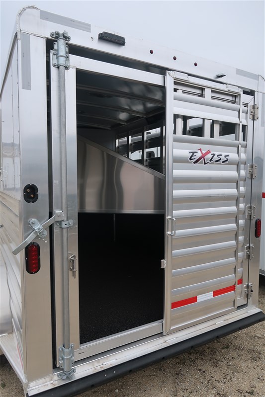 Trailer Photo 2