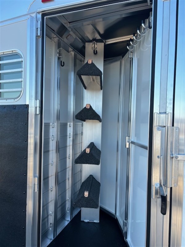 Trailer Photo 6