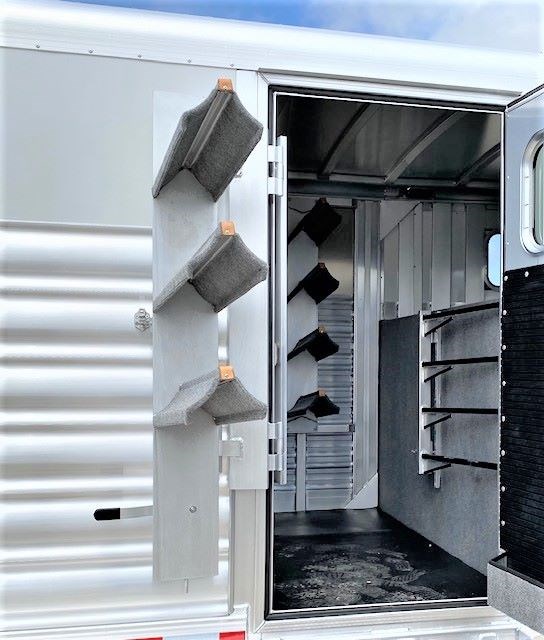 2025 Platinum 25' S/Comb Swingout rack 7'6