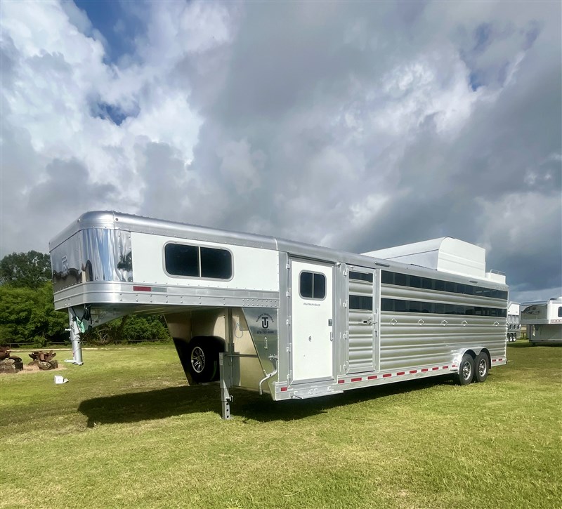 Trailer Photo 15