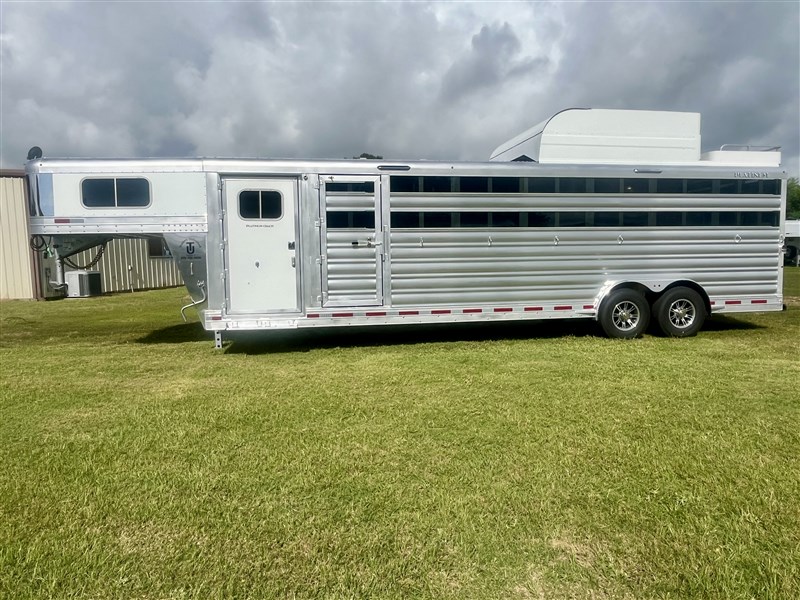 Trailer Photo 18