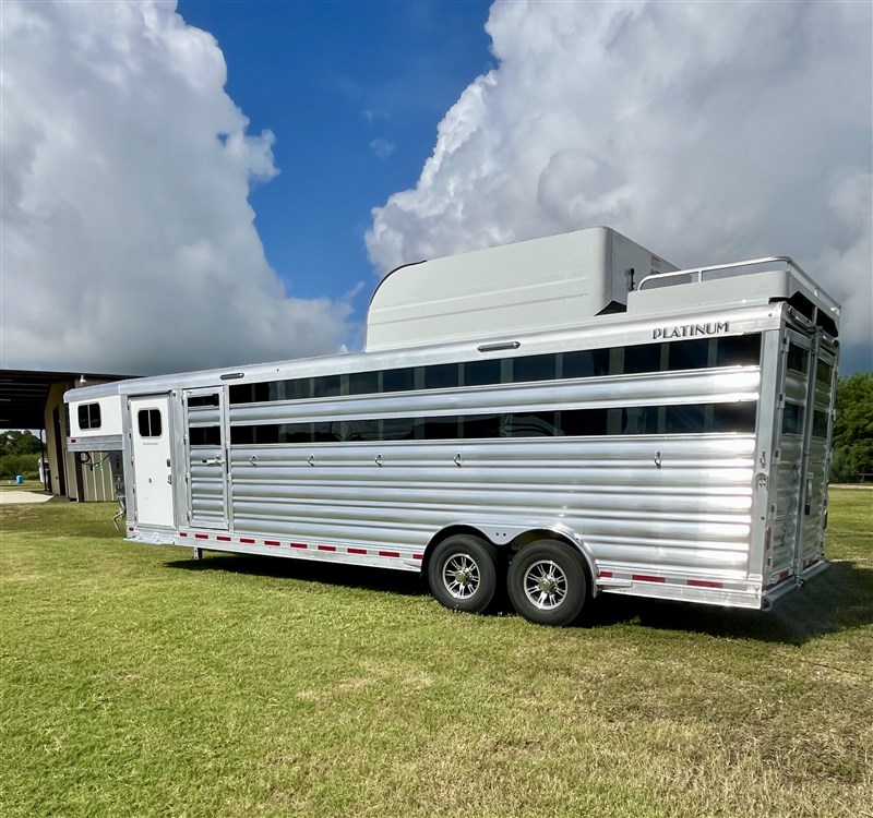 Trailer Photo 19