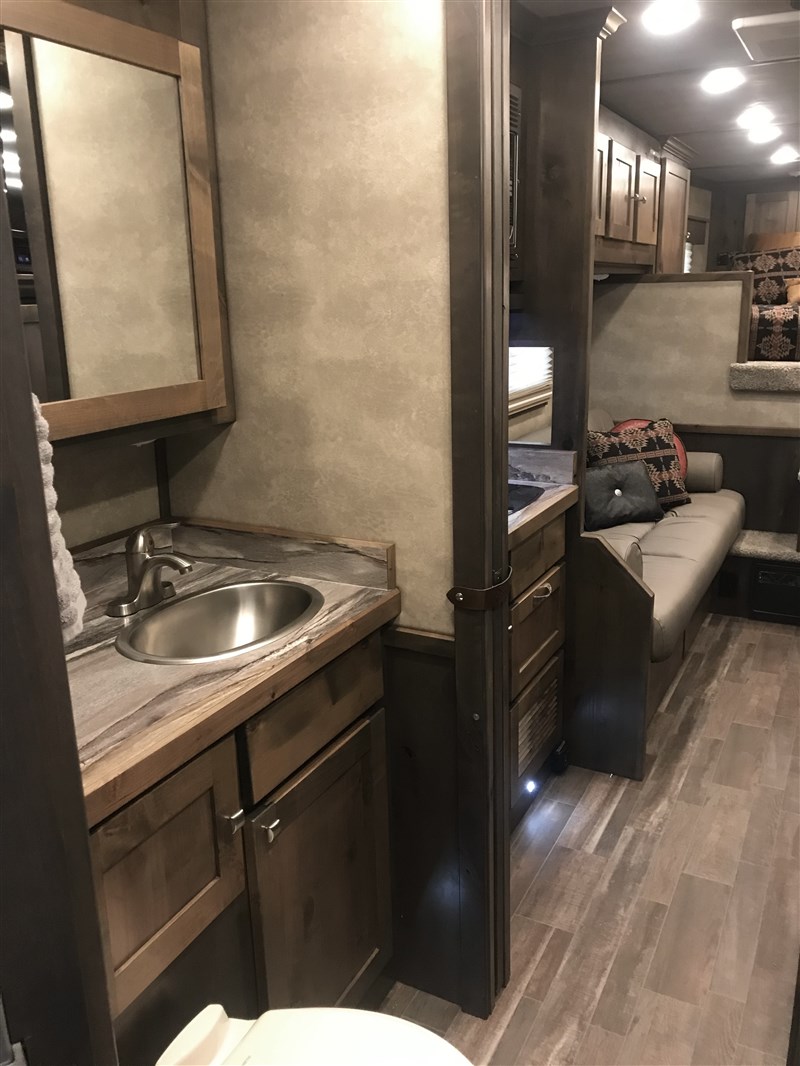 Trailer Photo 21
