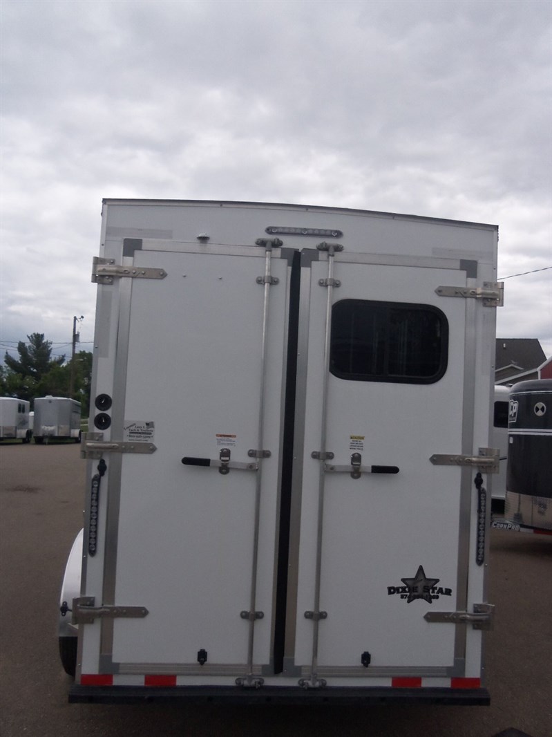 Trailer Photo 10