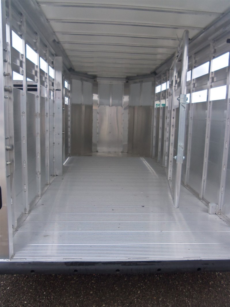 Trailer Photo 6