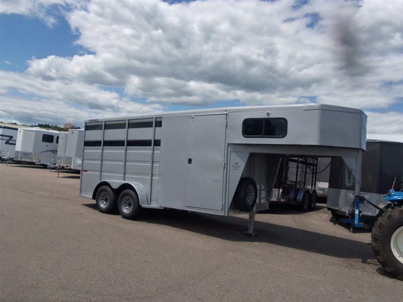 Trailer Photo 11