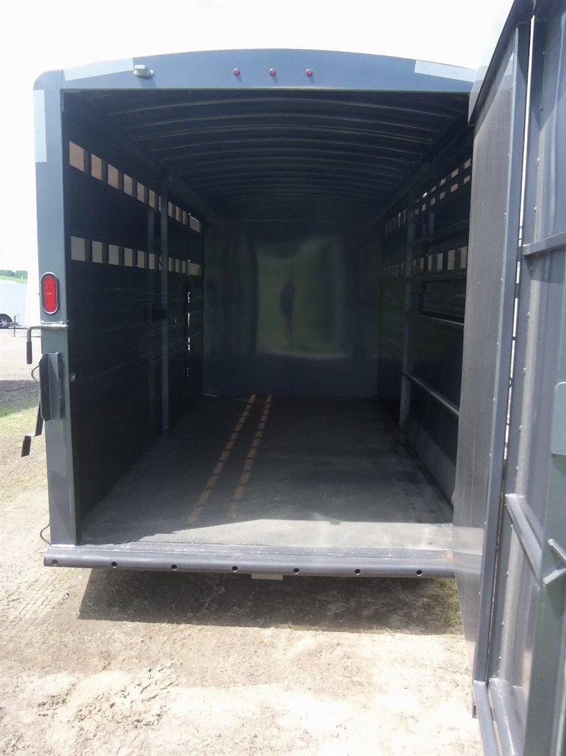 Trailer Photo 8