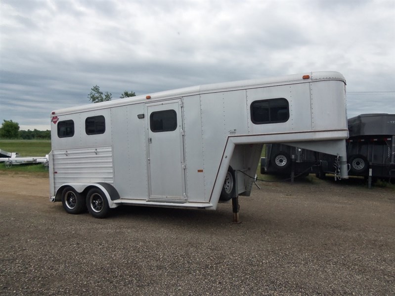 Trailer Photo 12