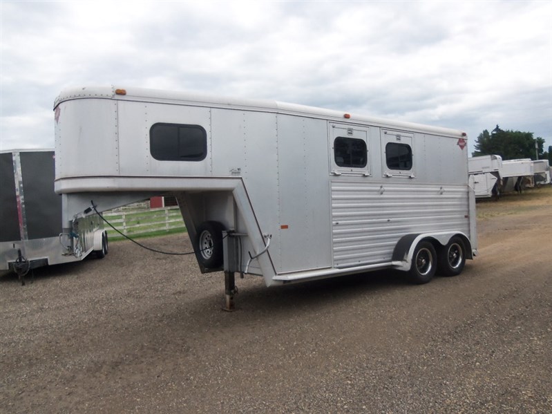 Trailer Photo 3
