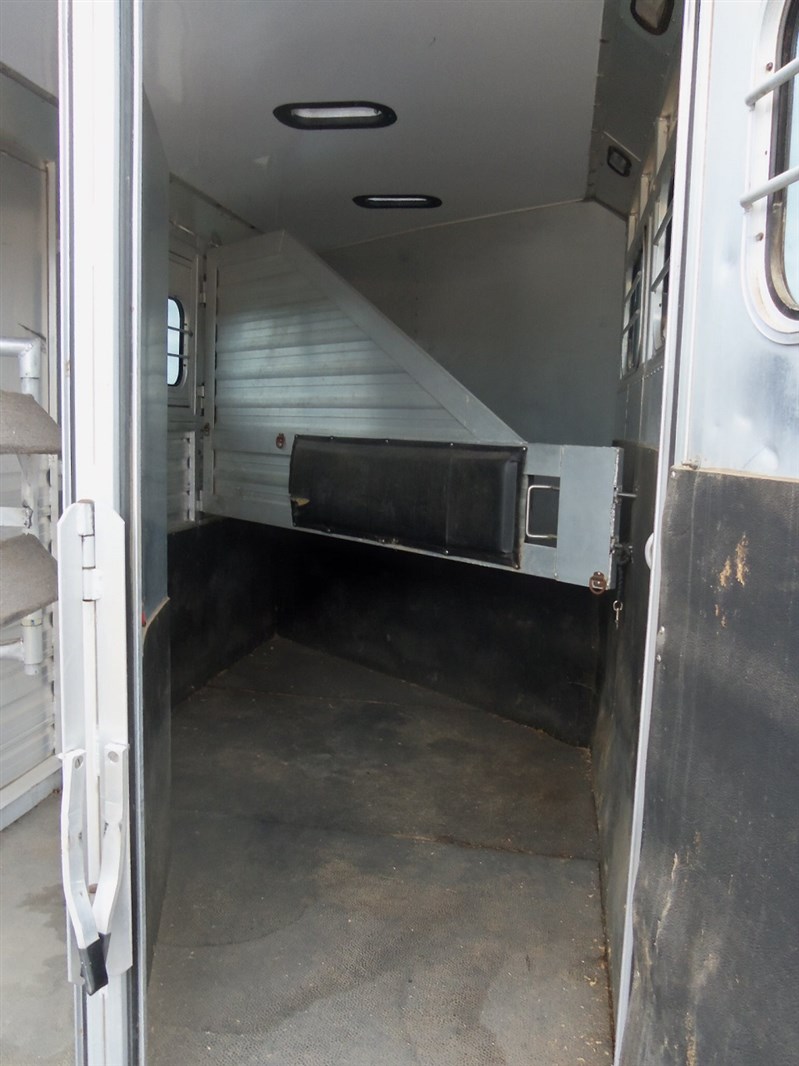Trailer Photo 7