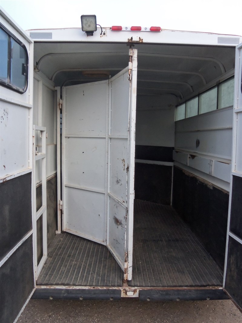 Trailer Photo 8