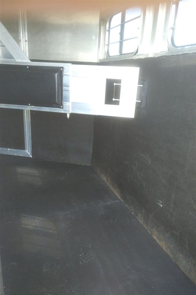 Trailer Photo 6
