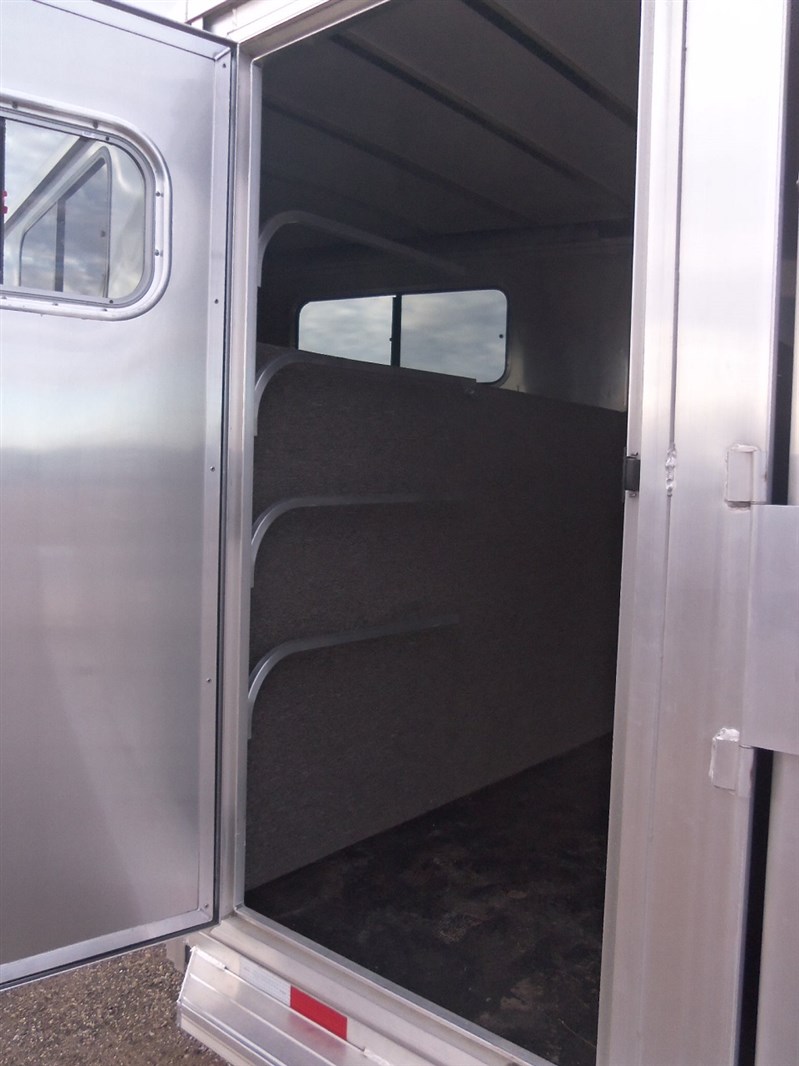 Trailer Photo 9