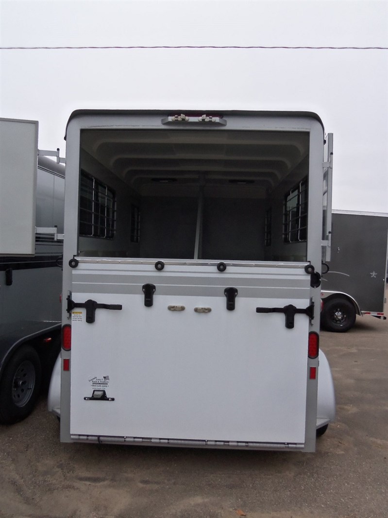 Trailer Photo 4