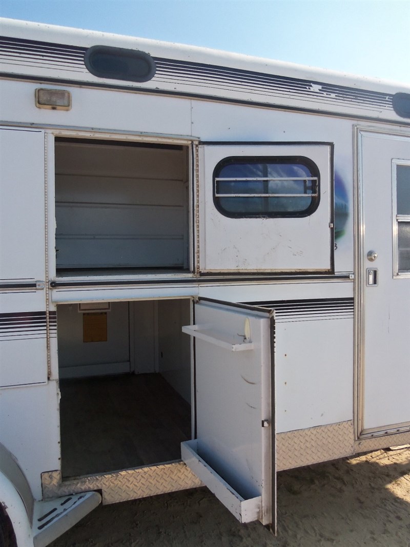 Trailer Photo 11