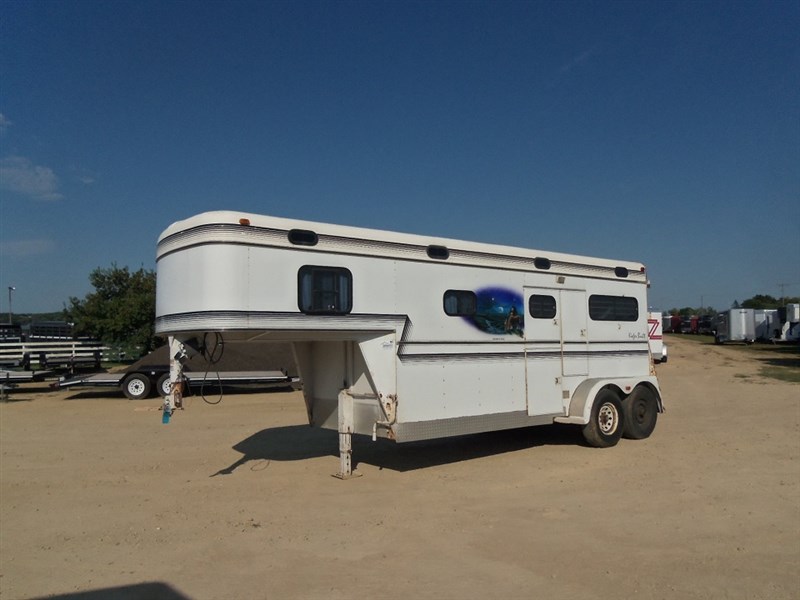 Trailer Photo 2
