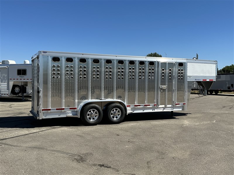 Trailer Photo 19