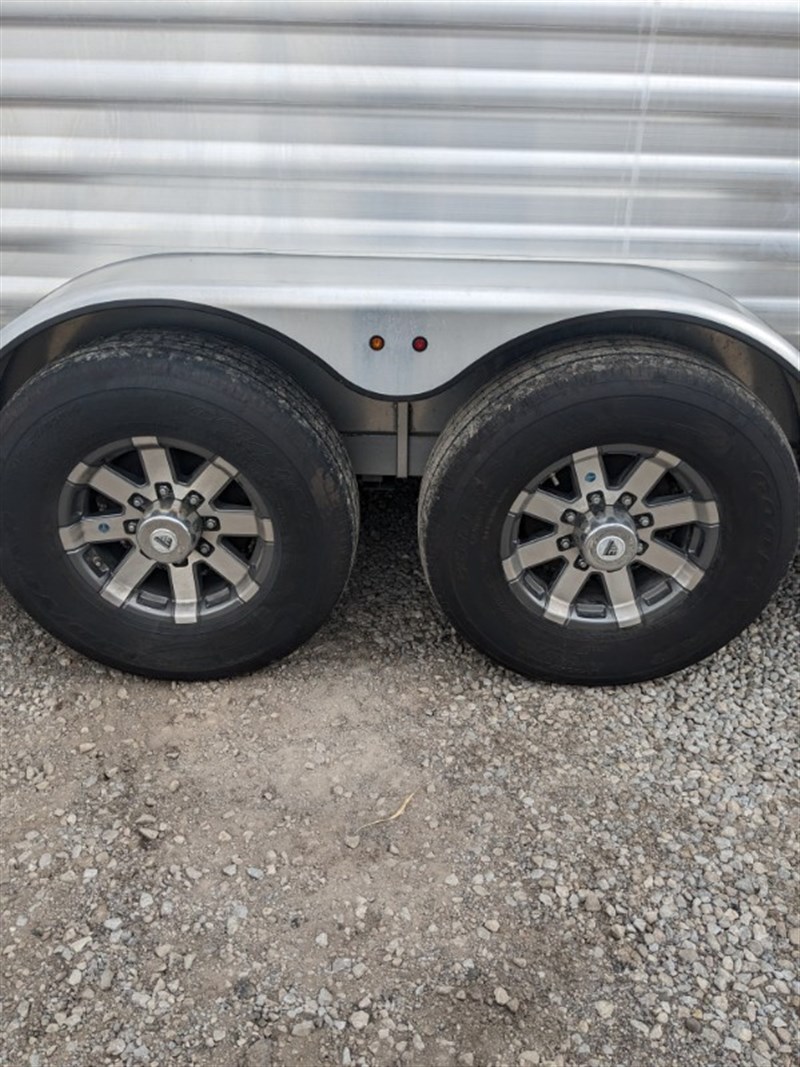 Trailer Photo 15