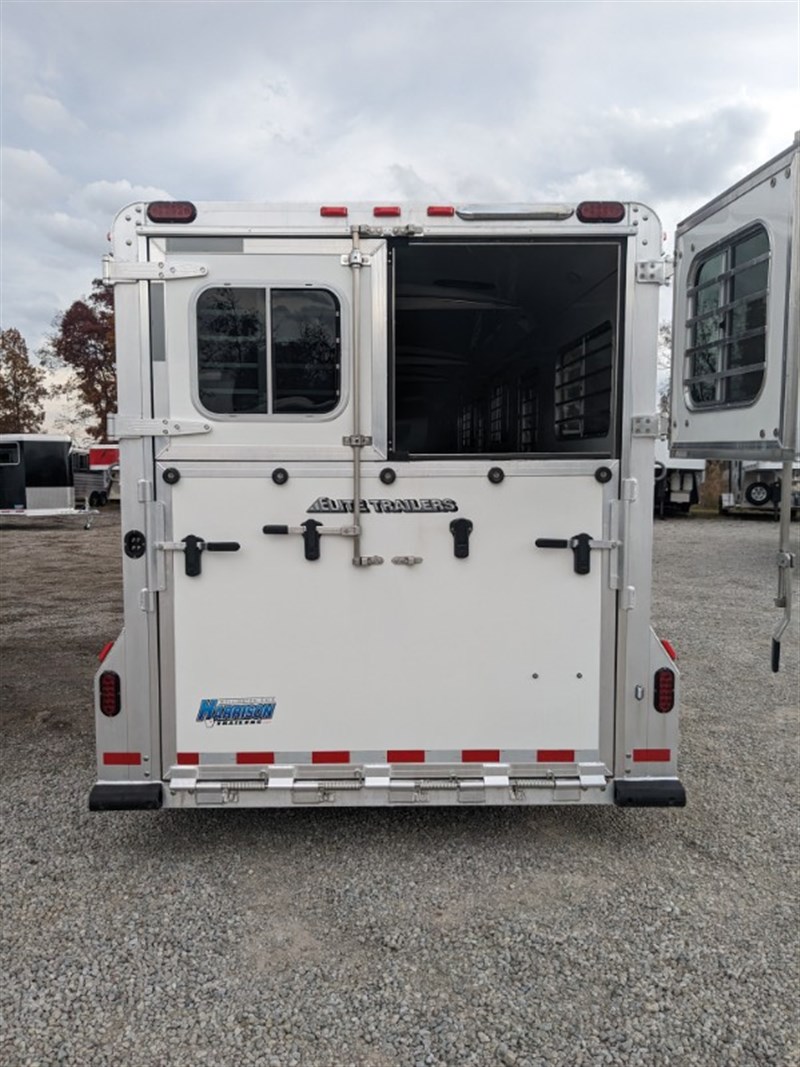Trailer Photo 8