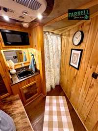 1996 3 horse 4 STAR STOCK COMBO WEEKEND LQ/NEW TIRES/HARDWOOD FLOORING