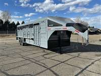 2025 Stock horse Swift Built 28' Stock Combo **Lots of extras**