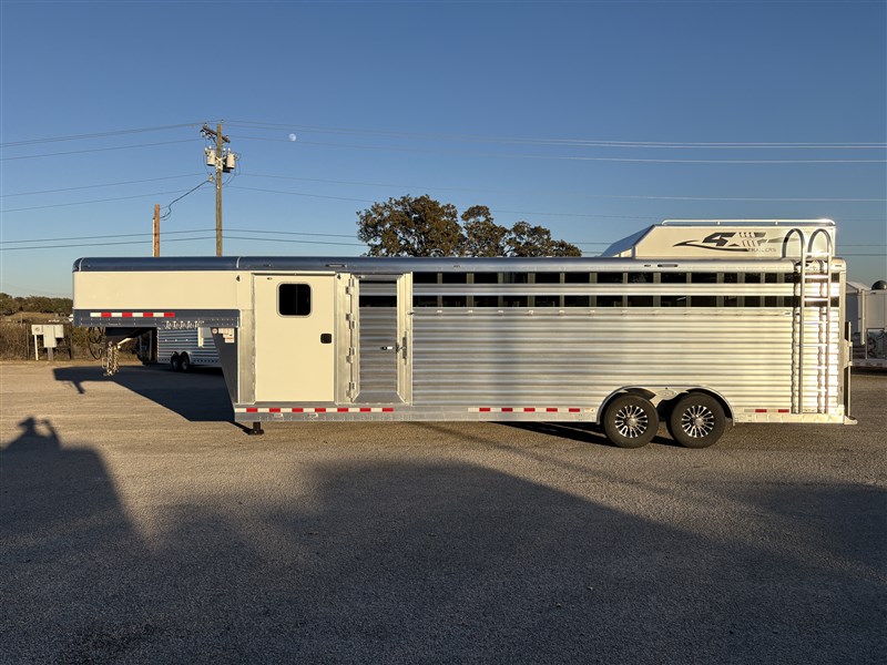Trailer Photo 18