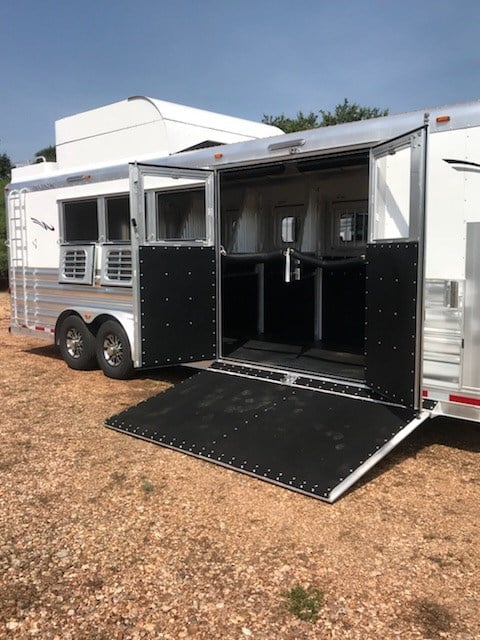 Trailer Photo 11