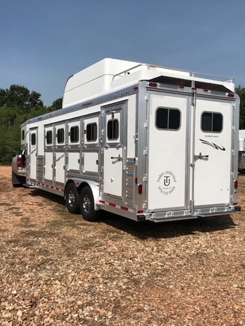 Trailer Photo 19