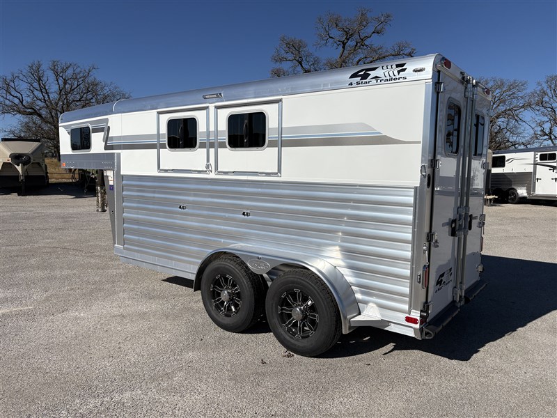Trailer Photo 17