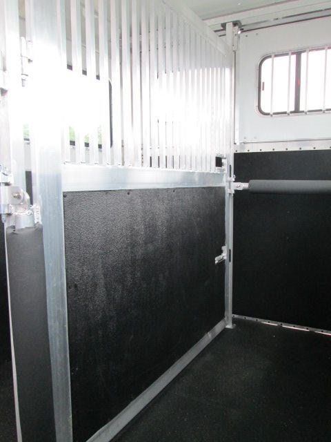 Trailer Photo 6