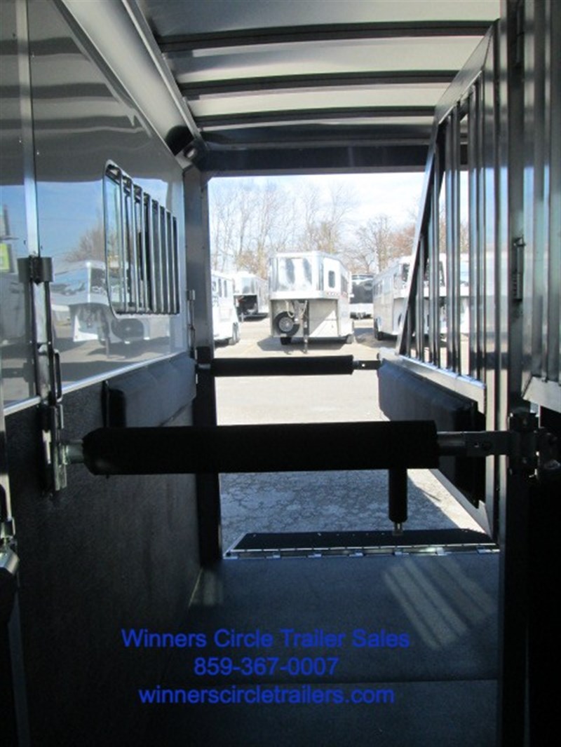 Trailer Photo 11