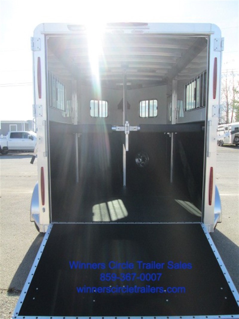 Trailer Photo 13