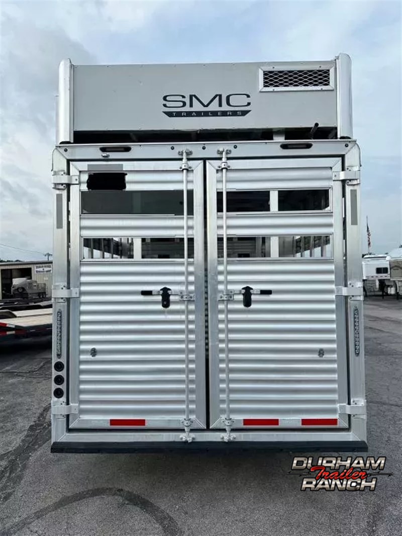 2023 smc 15'sw lq livestock trailer with slideout
