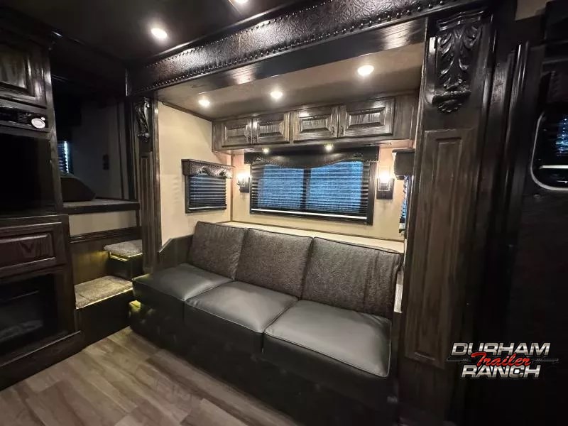 Trailer Photo 13