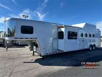 2022 4 horse Hart 4H, 13'6"SW, Outlaw Conversion LQ with Slide Out