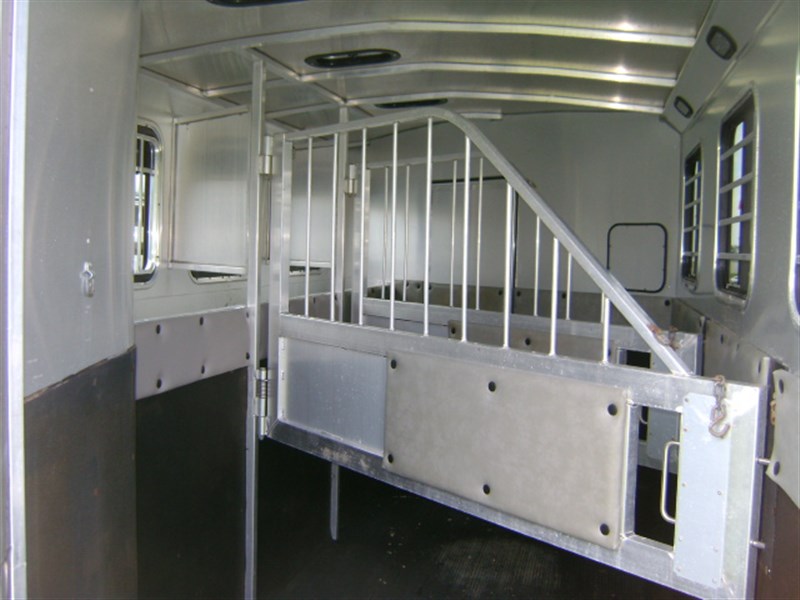 Trailer Photo 7