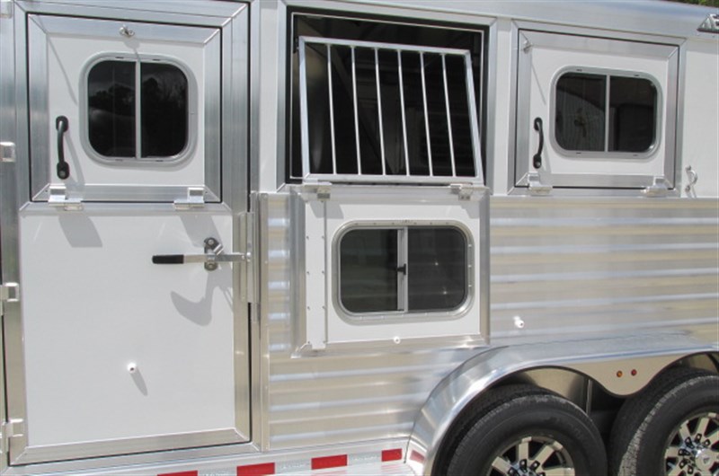 Trailer Photo 10